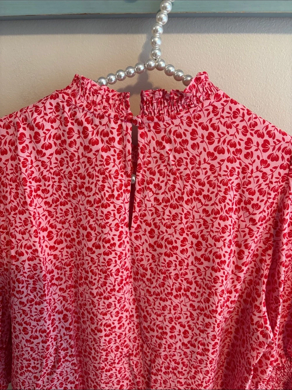 Boden Pink Smocked Detail Top Blouse Floral Puff Sleeve Ruffle Mock Neck Size 8